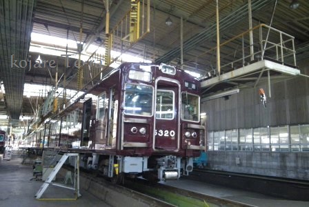 阪急電車、正面からのデザイン