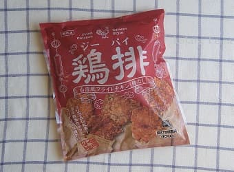 台湾風フライドチキン／鶏排（ジーパイ）